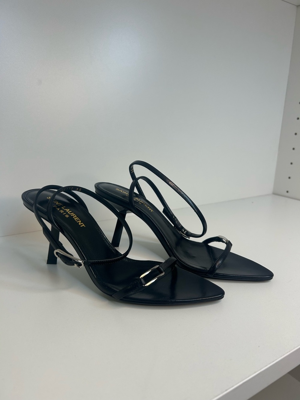 NIB Yves Saint Laurent Agnello Limousine Kitten Heels Shoes Sz 35